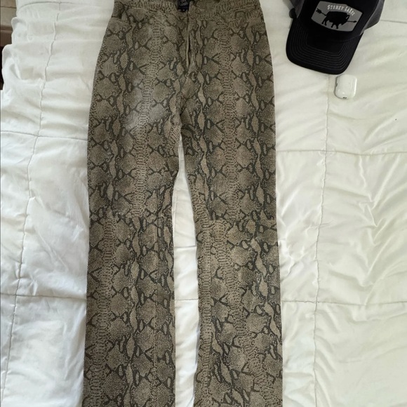 Snake Print Pants - Picture 4 of 4